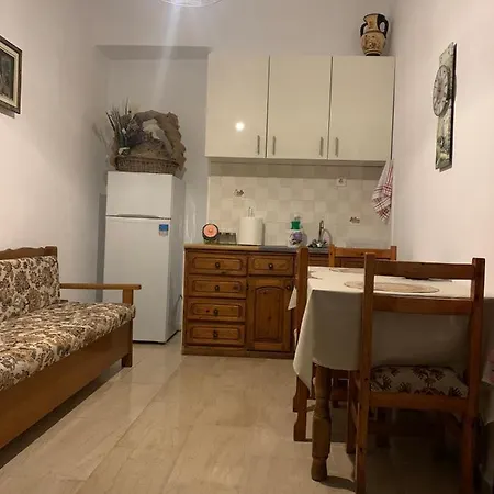 Lovely Studio In Agios Mattheus Ágios Matthaíos