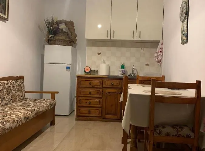Lovely Studio In Agios Mattheus Ágios Matthaíos